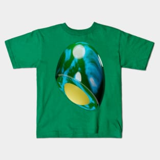 The world is an egg #4 Kids T-Shirt